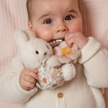 Υφασμάτινη Κουδουνίστρα Με Κρίκο - Miffy Vintage Little Flowers Little Dutch