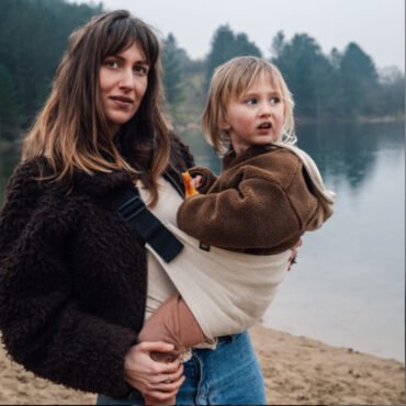 WILDRIDE. Μάρσιπος αγκαλιάς για νήπια Sand linen