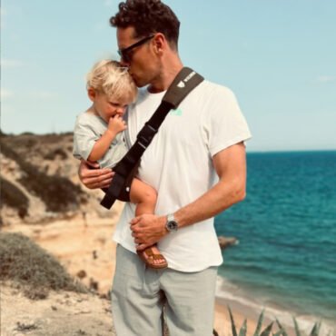 Μάρσιπος αγκαλιάς για νήπια Army Green WILDRIDE