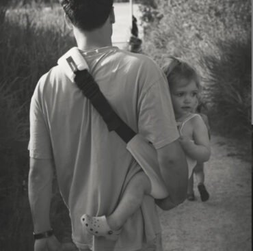 Μάρσιπος αγκαλιάς για νήπια Army Green WILDRIDE (Αντιγραφή)