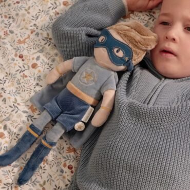 Κούκλα Superhero Jim 35 εκ. Little Dutch