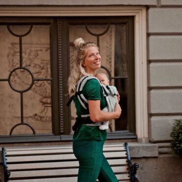 Click & Go Baby Carrier Emerald - Εργονομικός Μάρσιπος Νεογέννητου