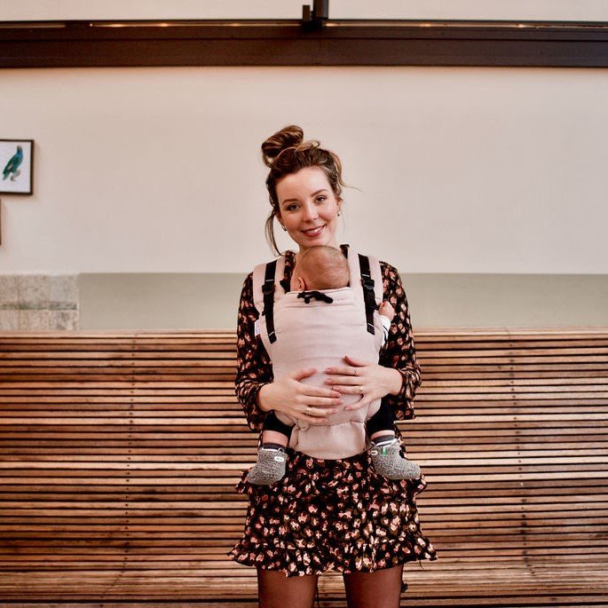 Cross & Go Baby Carrier Essentials Rose – Εργονομικός Μάρσιπος Νεογέννητου - Image 2