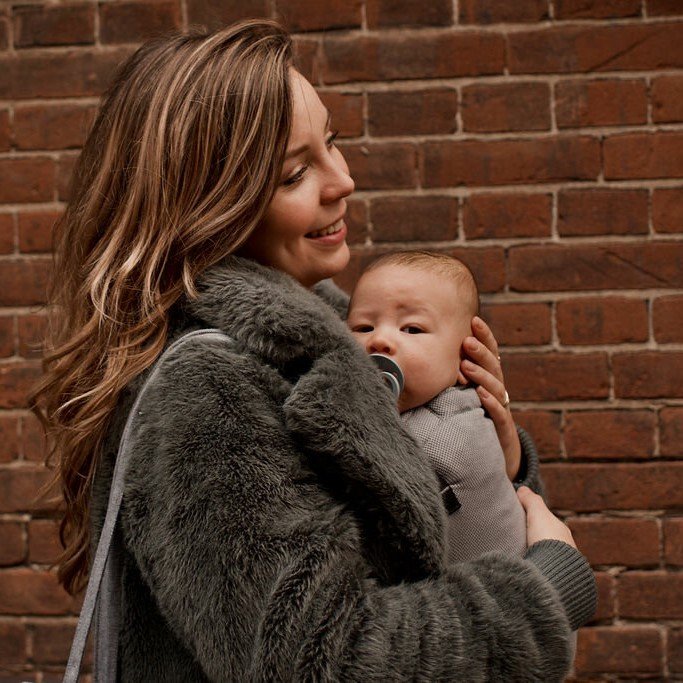 Cross & Go Baby Carrier Grey – Εργονομικός Μάρσιπος Νεογέννητου - Image 2
