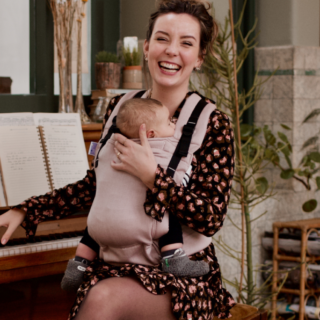 Essentials Rose Baby Carrier Cross & Go – Εργονομικός Μάρσιπος Νεογέννητου.
