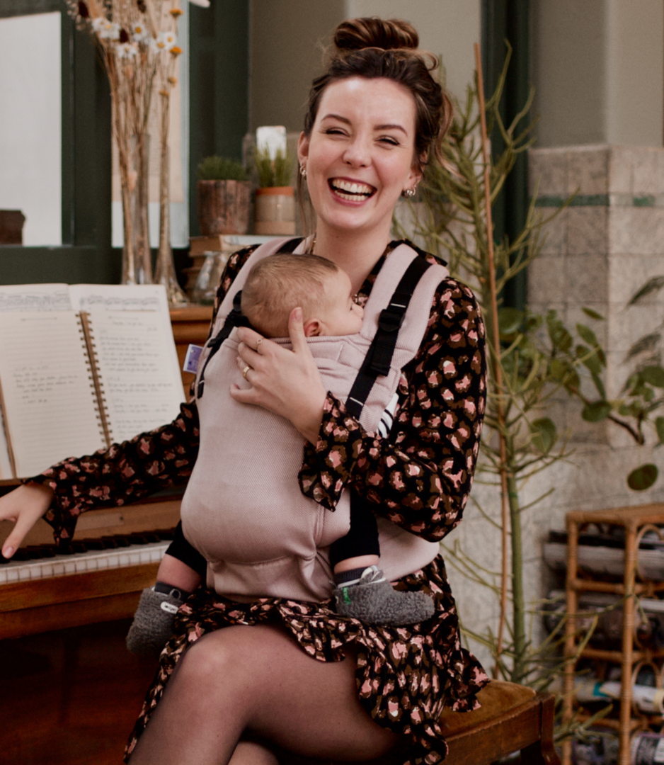 Essentials Rose Baby Carrier Cross & Go – Εργονομικός Μάρσιπος Νεογέννητου.