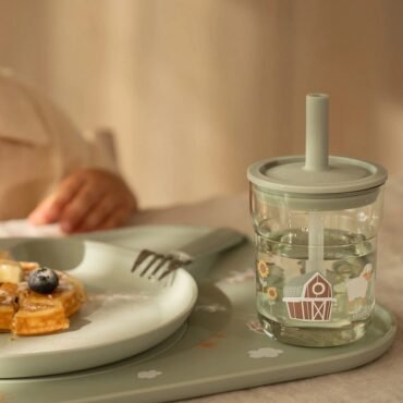 Παιδικό ποτήρι με καλαμάκι Mio 250 ml Little Farm Little Dutch